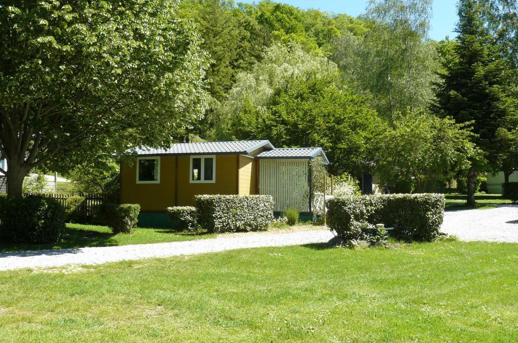 Camping Le Rey Louvie Juzon Exterior photo