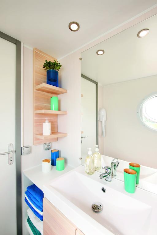 Camping Le Rey Louvie Juzon Room photo